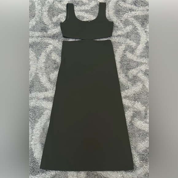 Zara Olive Cut Out Midi Dress - Picture 3 of 4